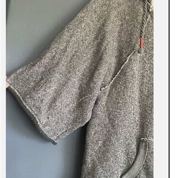 Roxy Full Zip 3/4 Sleeve Hoodie Coverup/ Sweater /Jacket Grey size M/L - Picture 7 of 9